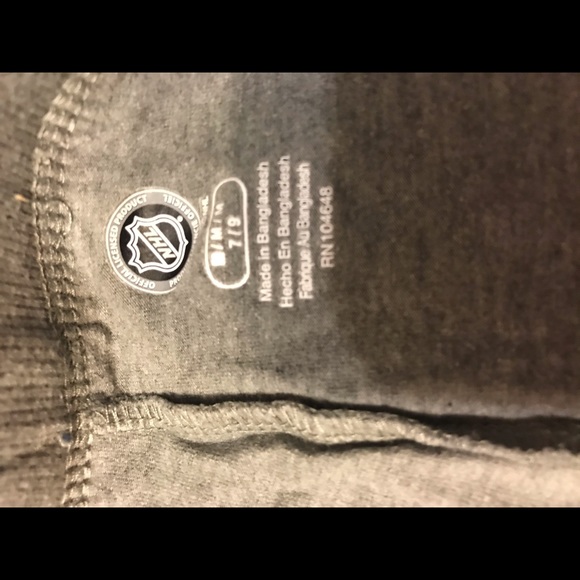 3/50$ Super cute Chicago BLACKHAWK  yoga pants 👖 - Picture 2 of 6